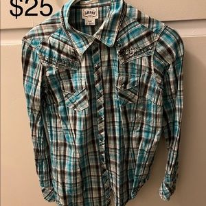Women medium Ariat button up shirt